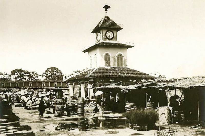 Chợ Đông Ba xây từ thời vua Đồng Khánh