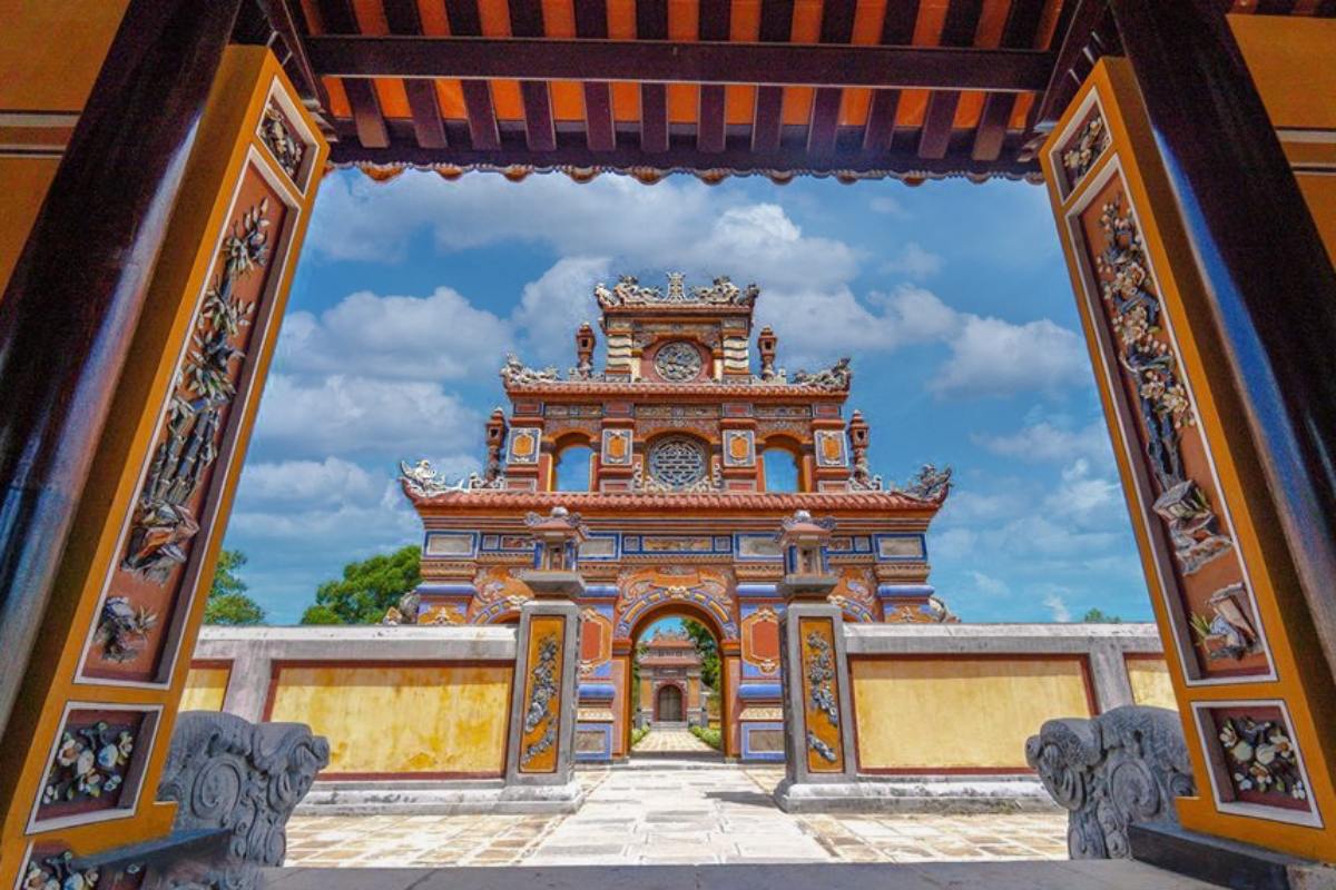 Lăng vua Dục Đức
